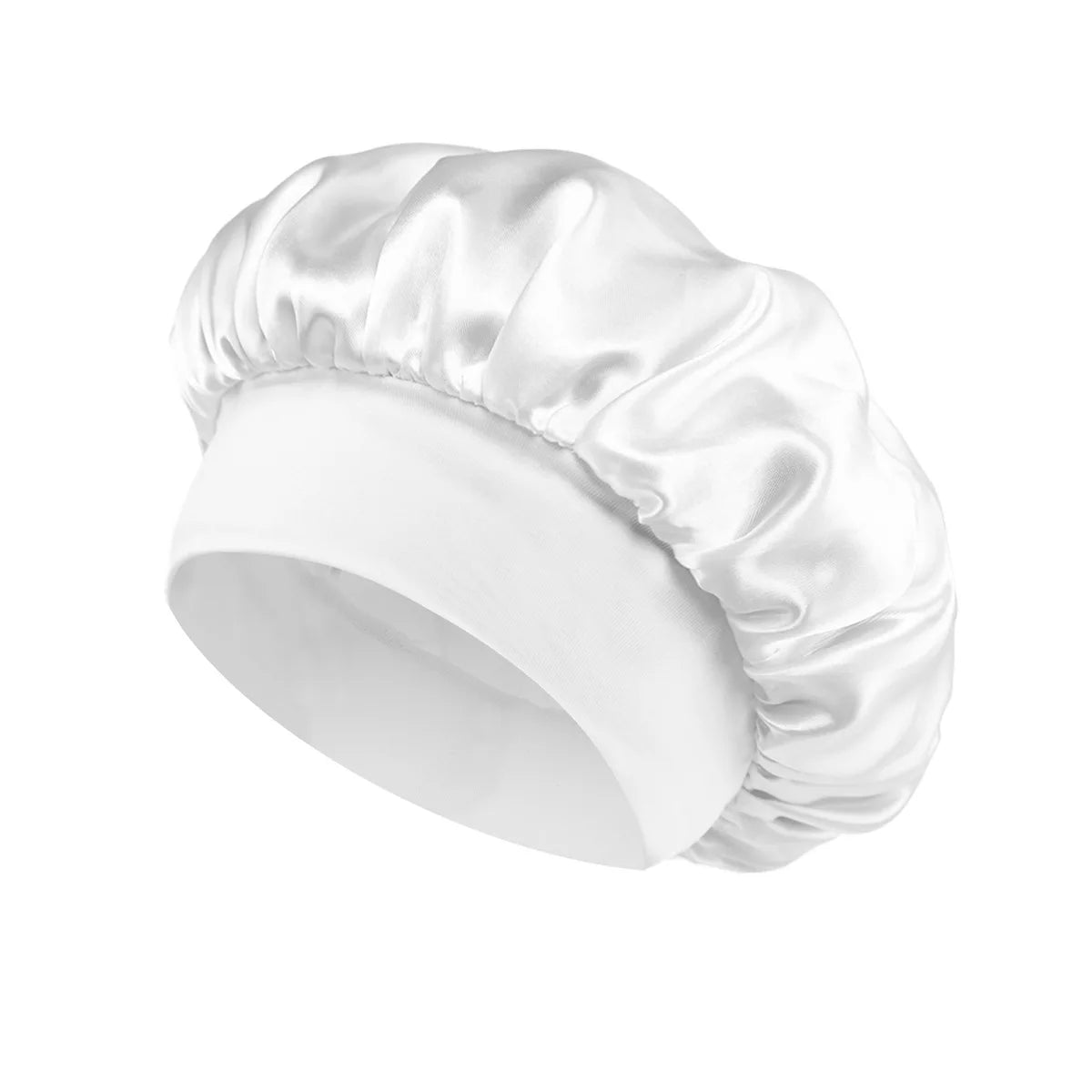 Bonnet en satin blanc