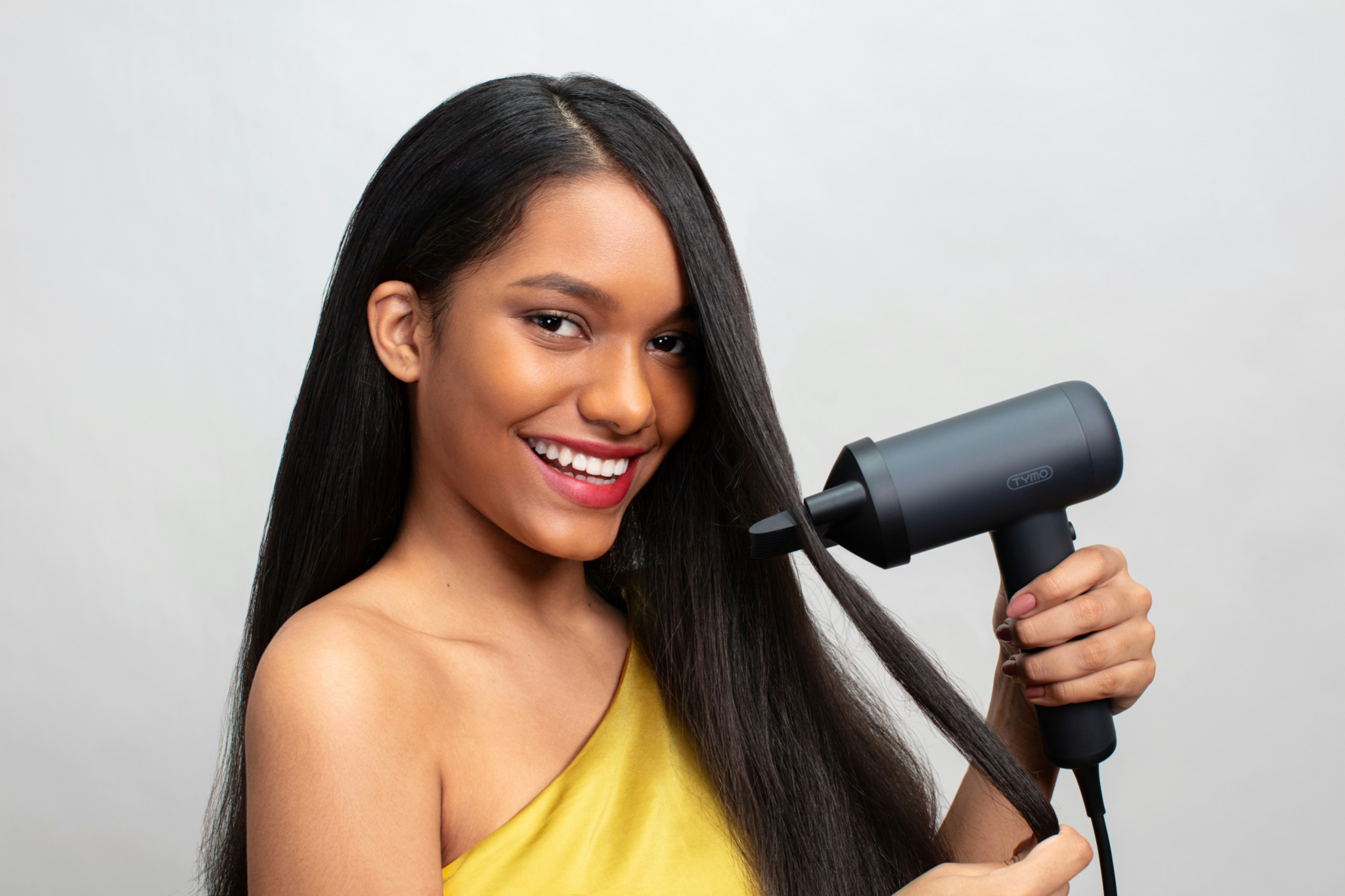 Image d'une femme noire avec un tissage - HairMakiti